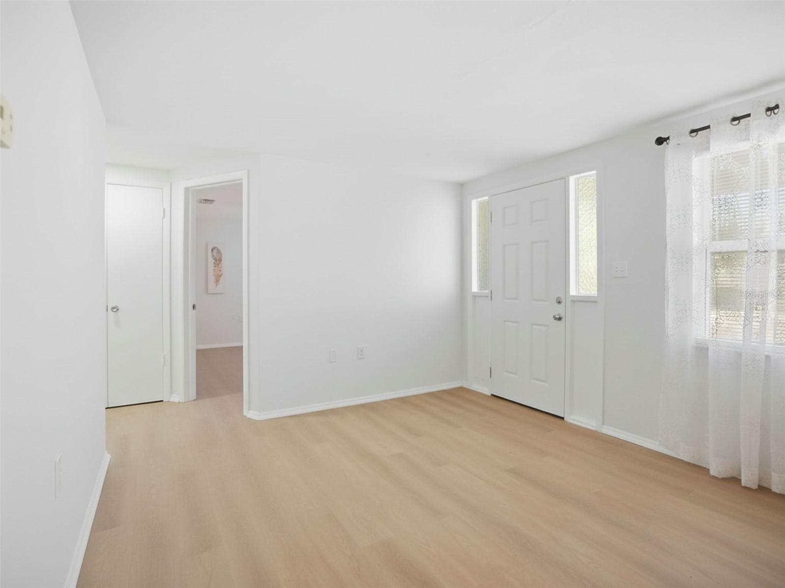 Single Family Residence at 1031 CLASSIC DR, HOLIDAY, photo 9 of 37