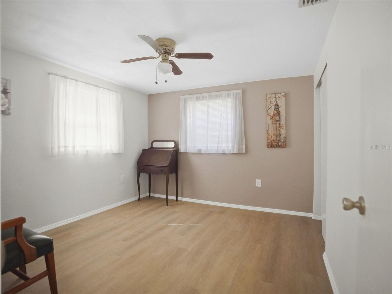 Single Family Residence at 1031 CLASSIC DR, HOLIDAY, photo 26 of 37