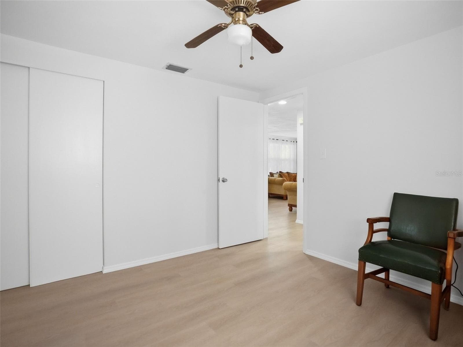Single Family Residence at 1031 CLASSIC DR, HOLIDAY, photo 28 of 37