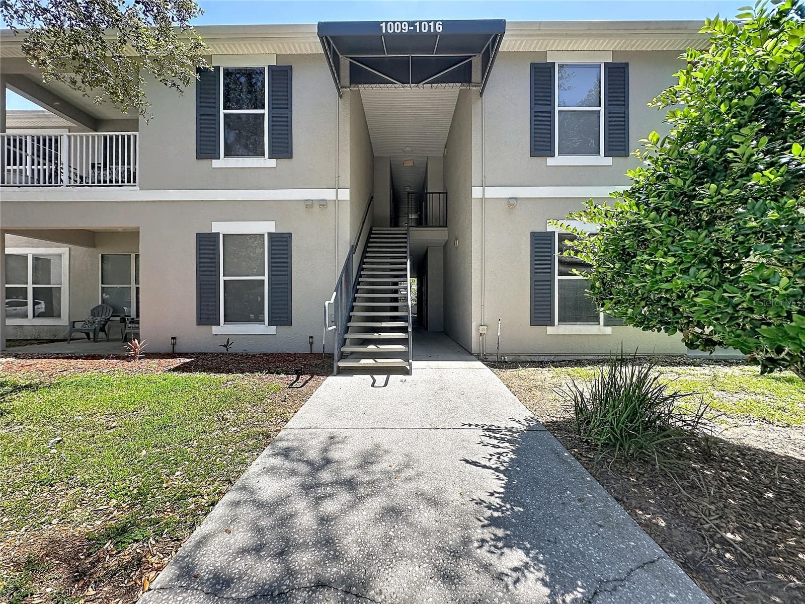 1015 HEMINGWAY CIR #1015