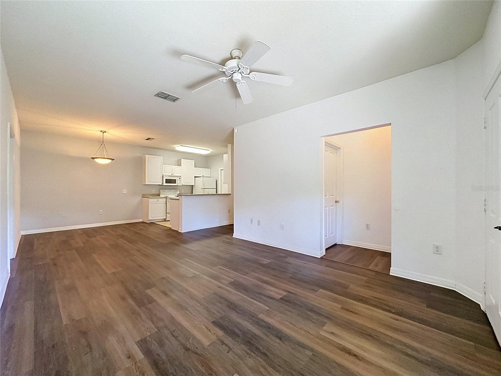 Condominium at 1015 HEMINGWAY CIR #1015, HAINES CITY, photo 7 of 37