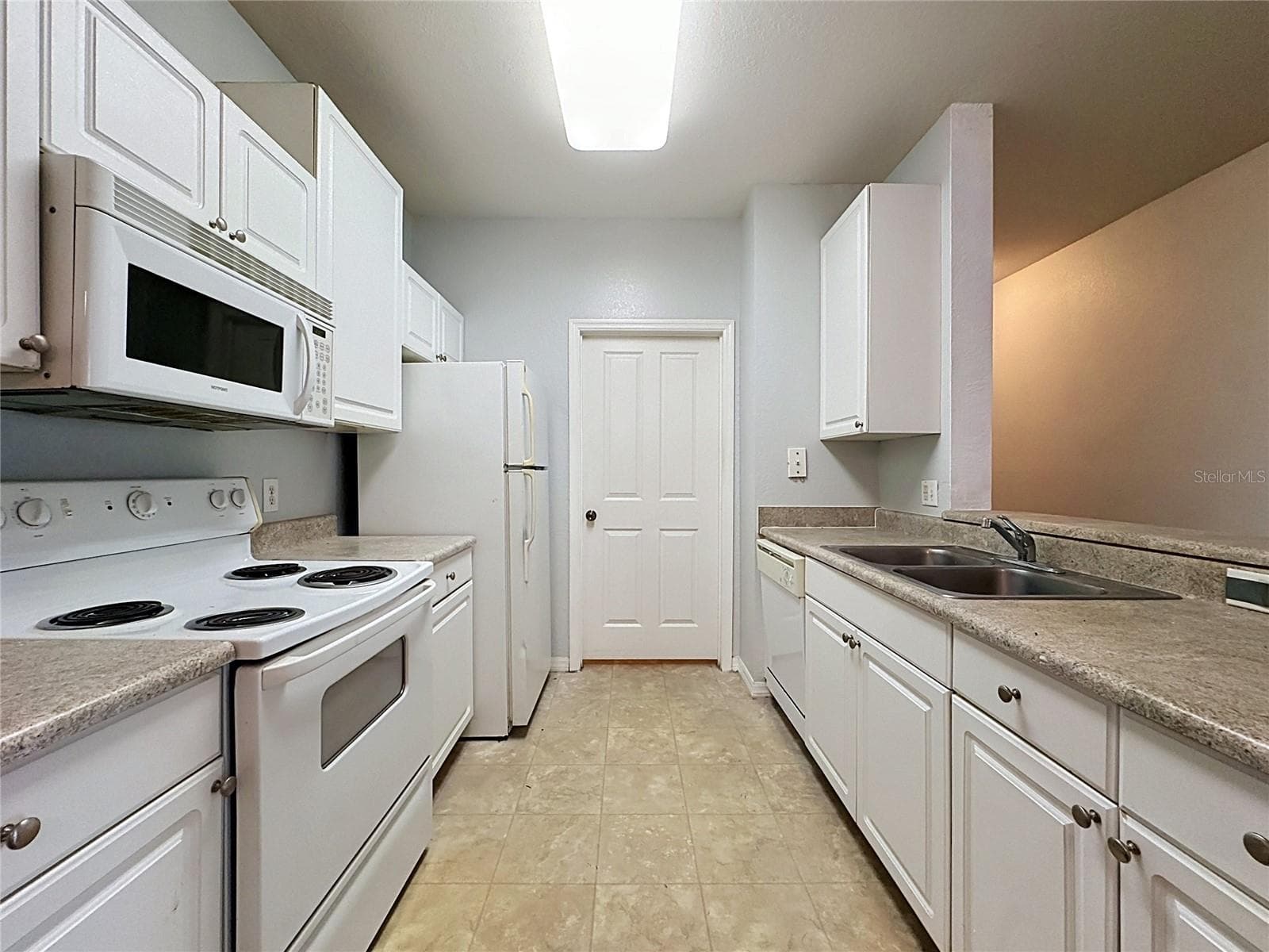 Condominium at 1015 HEMINGWAY CIR #1015, HAINES CITY, photo 11 of 37