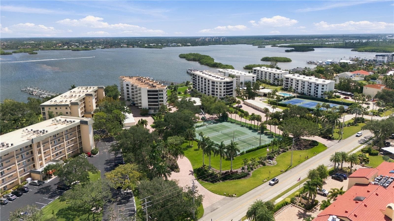 Condominium at 8701 MIDNIGHT PASS RD #304A, SARASOTA, photo 5 of 70