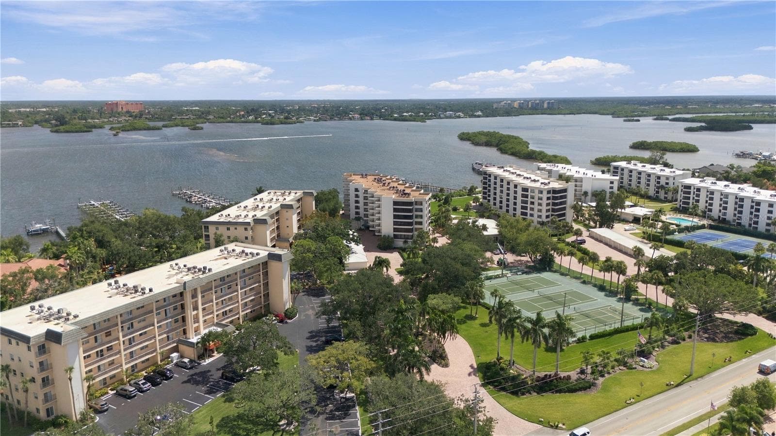 Condominium at 8701 MIDNIGHT PASS RD #304A, SARASOTA, photo 6 of 70