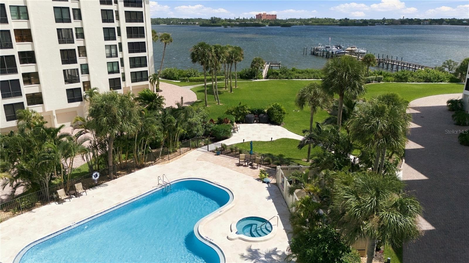 Condominium at 8701 MIDNIGHT PASS RD #304A, SARASOTA, photo 13 of 70