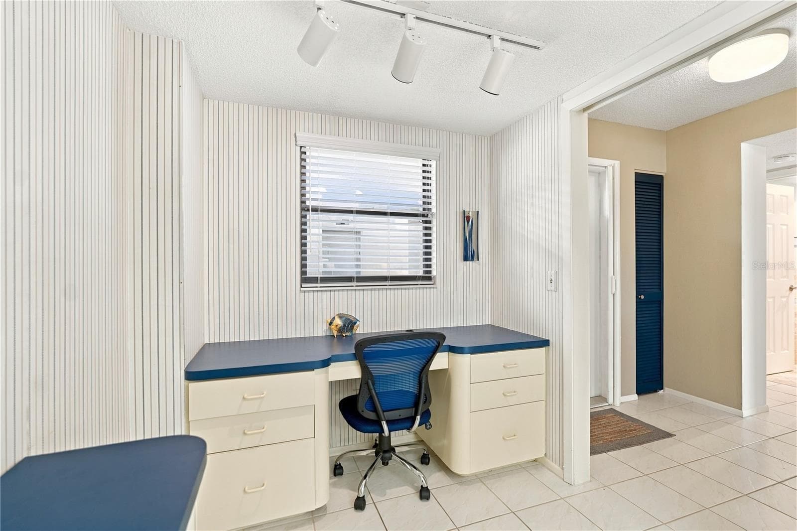 Condominium at 8701 MIDNIGHT PASS RD #304A, SARASOTA, photo 32 of 70
