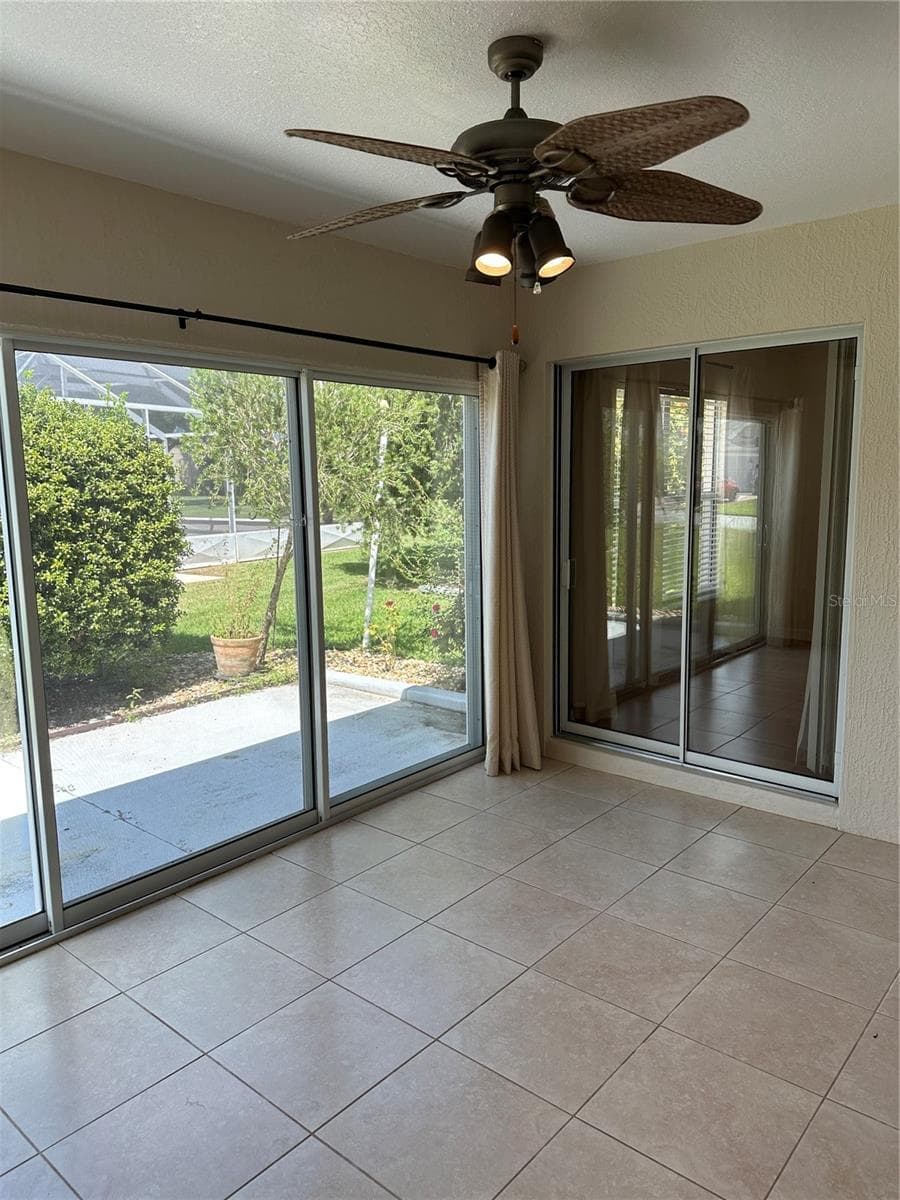 Lanai - 8053 SE 171ST MCALPIN ST, THE VILLAGES