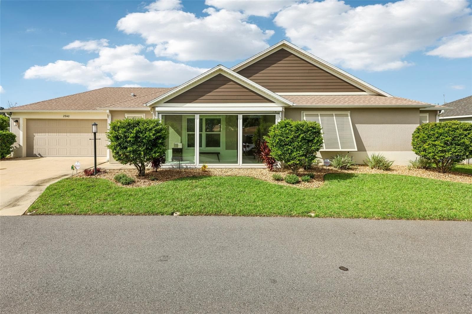 Single Family Residence at 2940 GULLEY LN, THE VILLAGES, photo 2 of 49