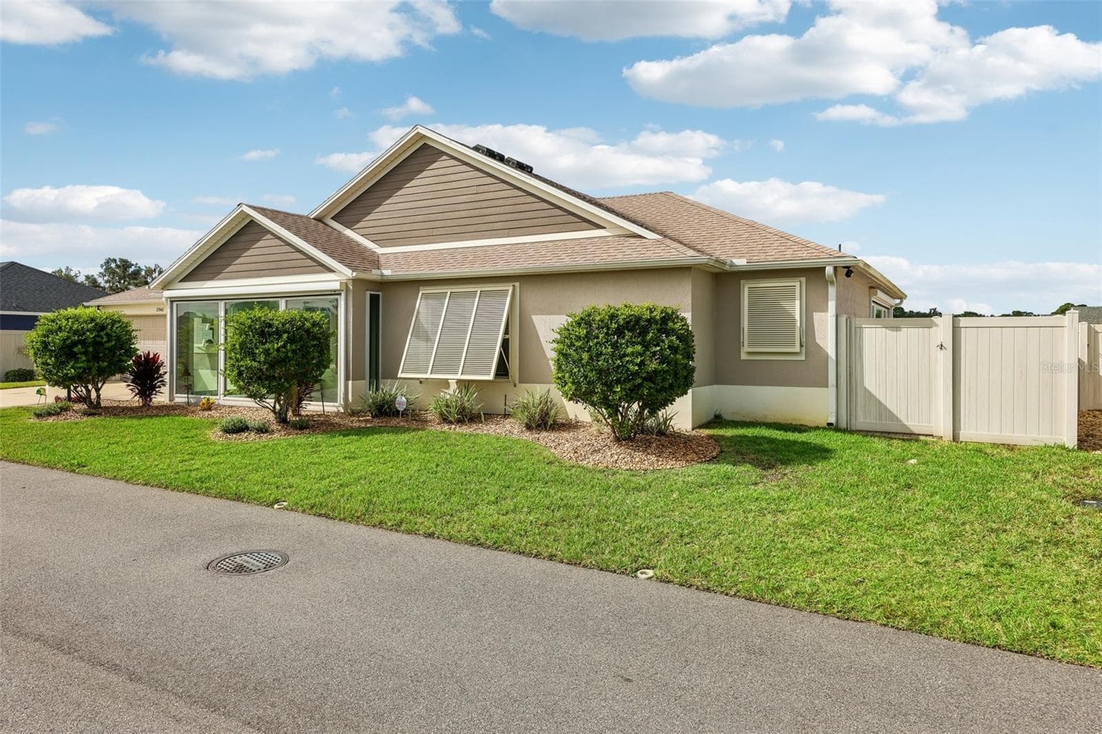Single Family Residence at 2940 GULLEY LN, THE VILLAGES, photo 4 of 49