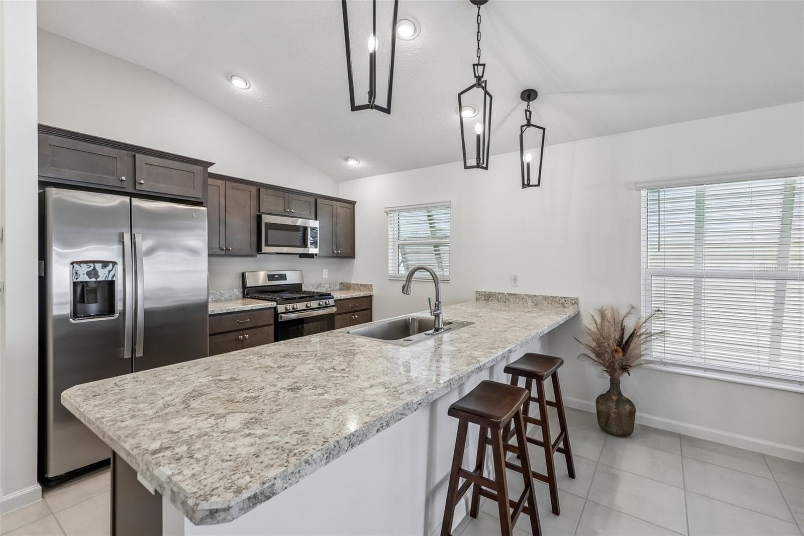 Single Family Residence at 2940 GULLEY LN, THE VILLAGES, photo 18 of 49