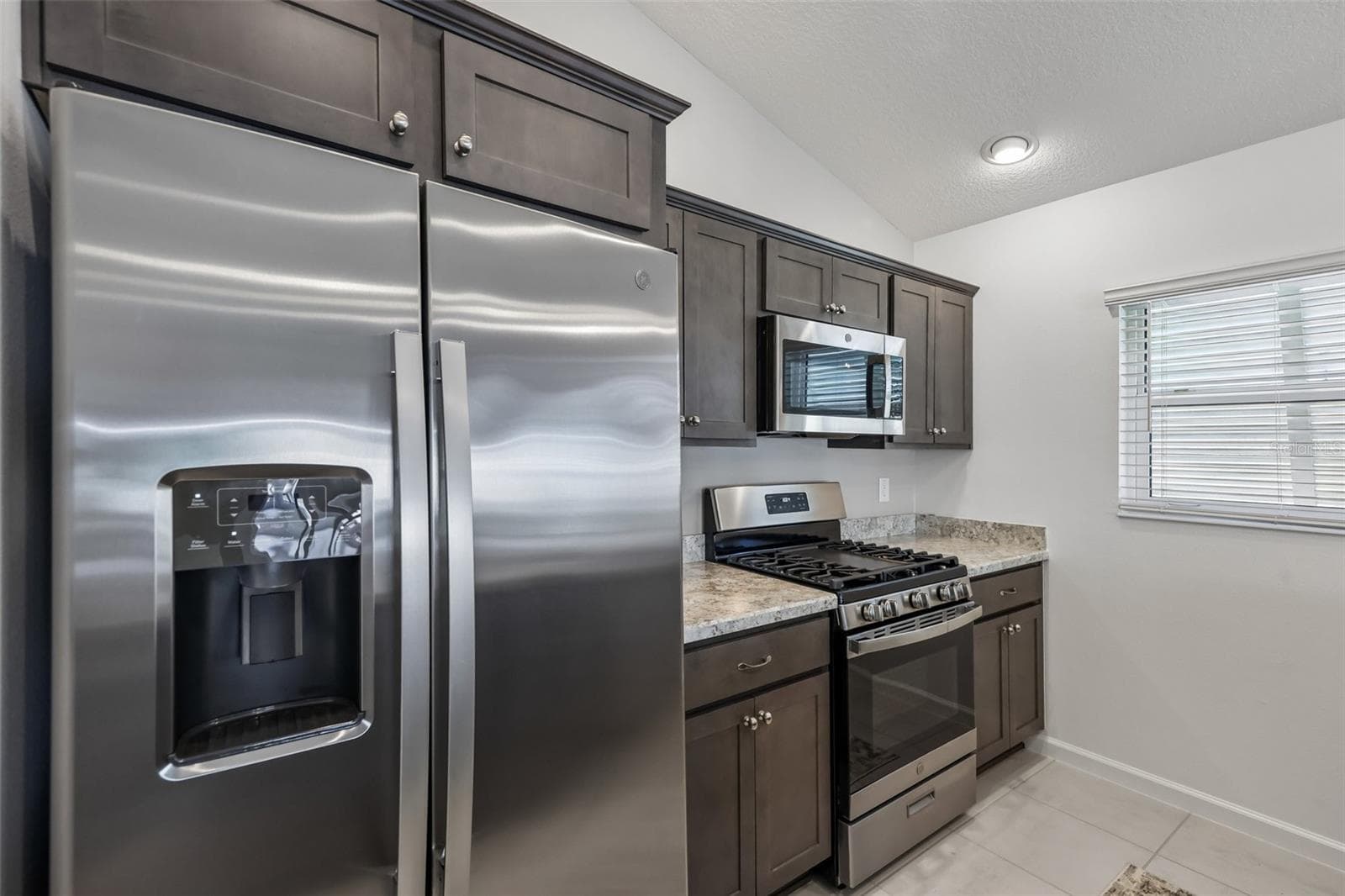 Single Family Residence at 2940 GULLEY LN, THE VILLAGES, photo 19 of 49