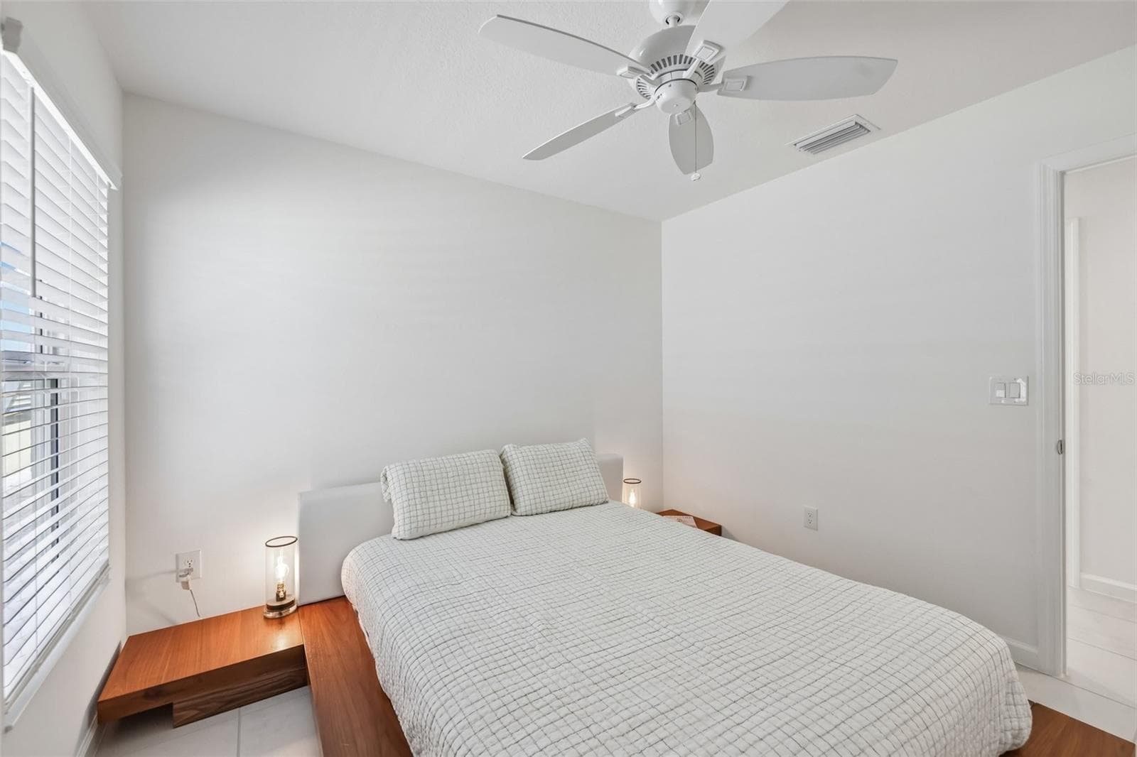Bedroom #2 Can fit a King size bed! - 2940 GULLEY LN, THE VILLAGES
