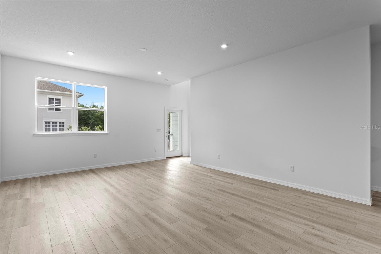 Townhouse at 9608 MONTAGUE ST, WESTCHASE, photo 19 of 24