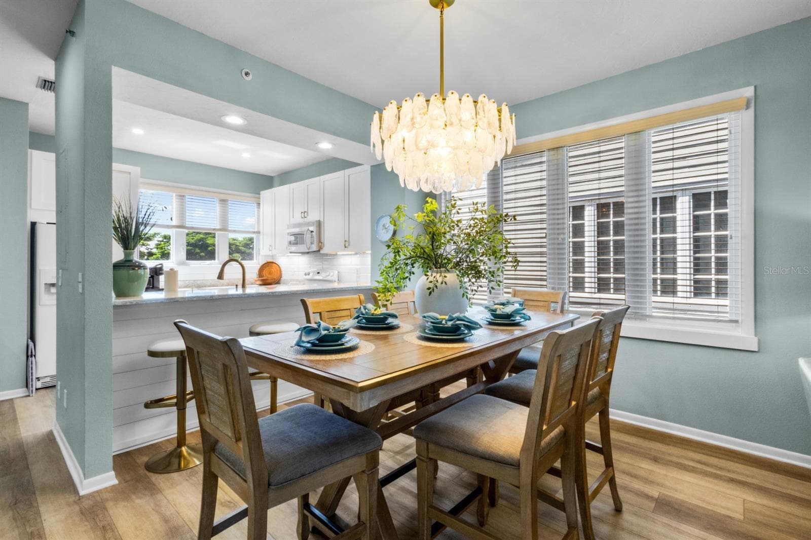 Townhouse at 521 FOREST WAY, LONGBOAT KEY, photo 8 of 48