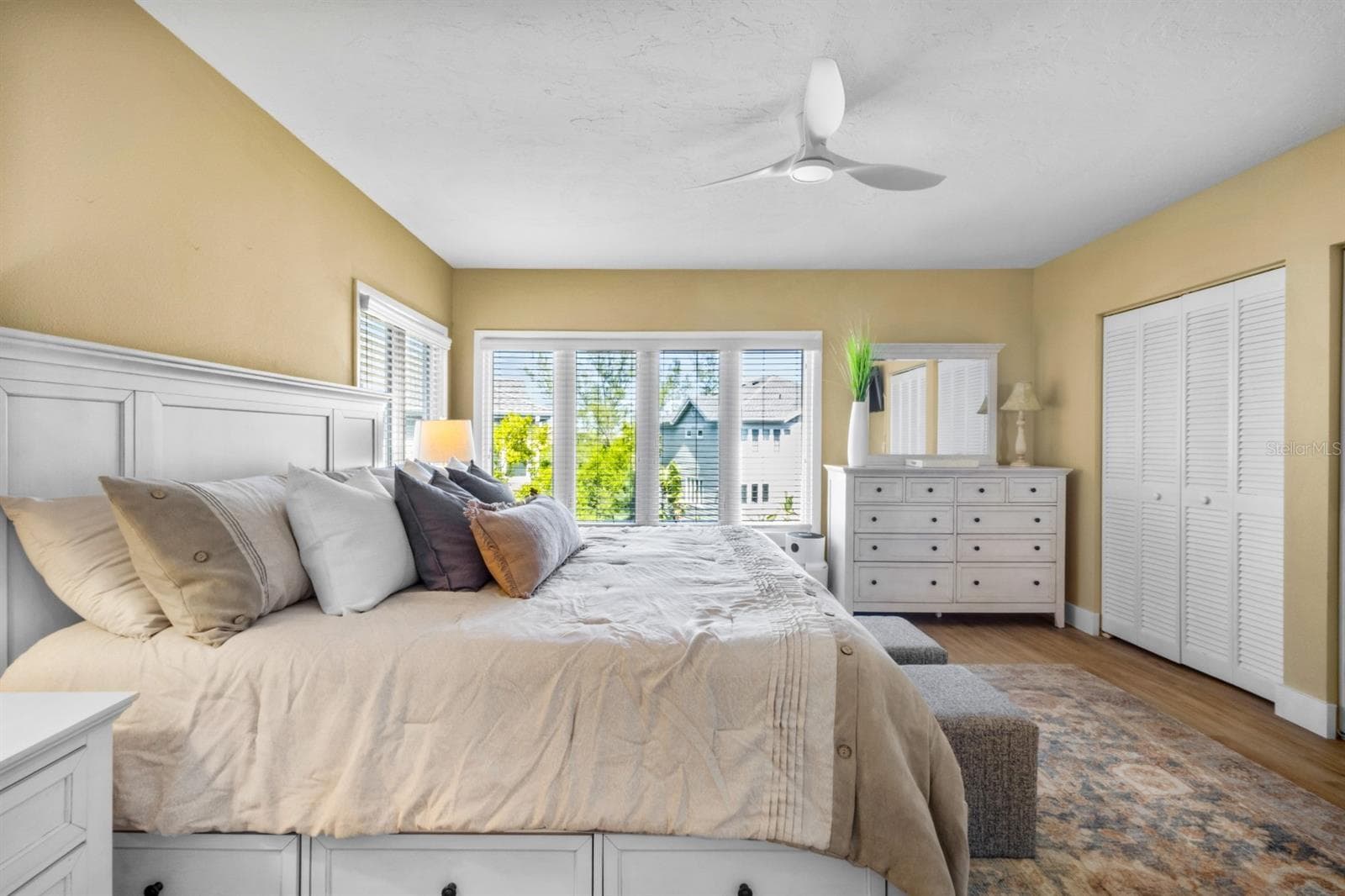 Townhouse at 521 FOREST WAY, LONGBOAT KEY, photo 18 of 48