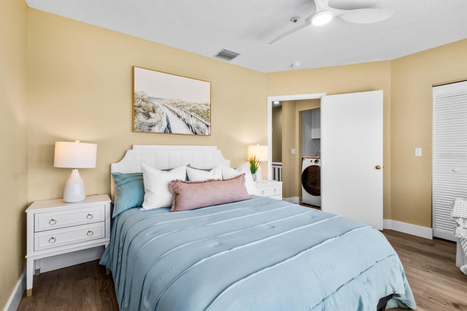 Townhouse at 521 FOREST WAY, LONGBOAT KEY, photo 24 of 48