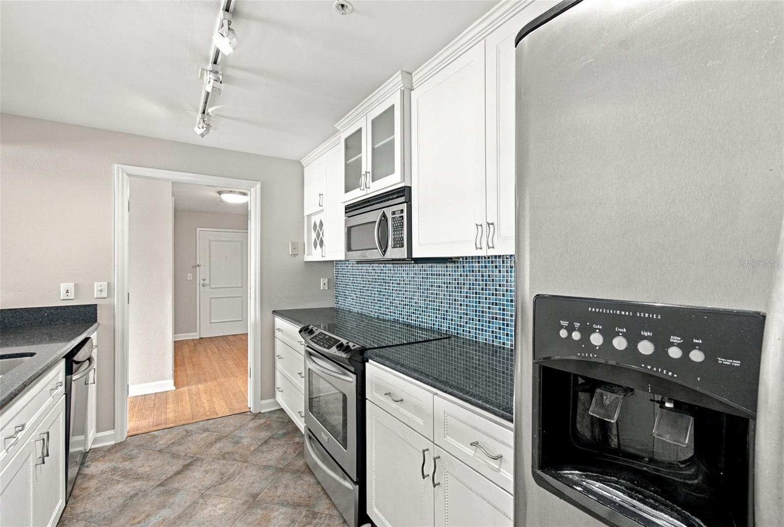 Condominium at 345 BAYSHORE BLVD #1702, TAMPA, photo 5 of 40