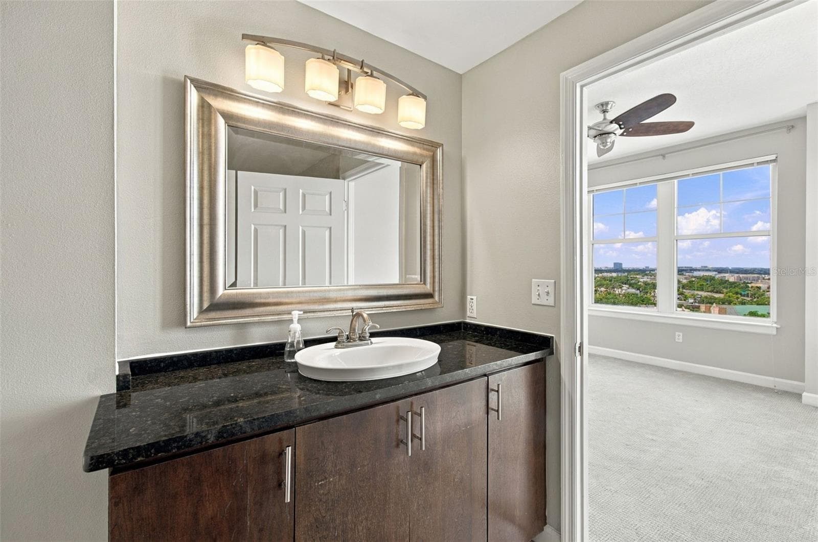 Condominium at 345 BAYSHORE BLVD #1702, TAMPA, photo 18 of 40