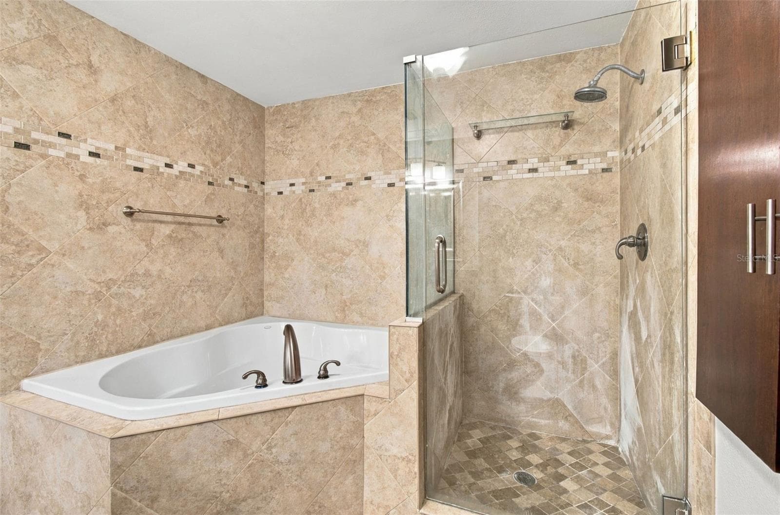 Condominium at 345 BAYSHORE BLVD #1702, TAMPA, photo 19 of 40