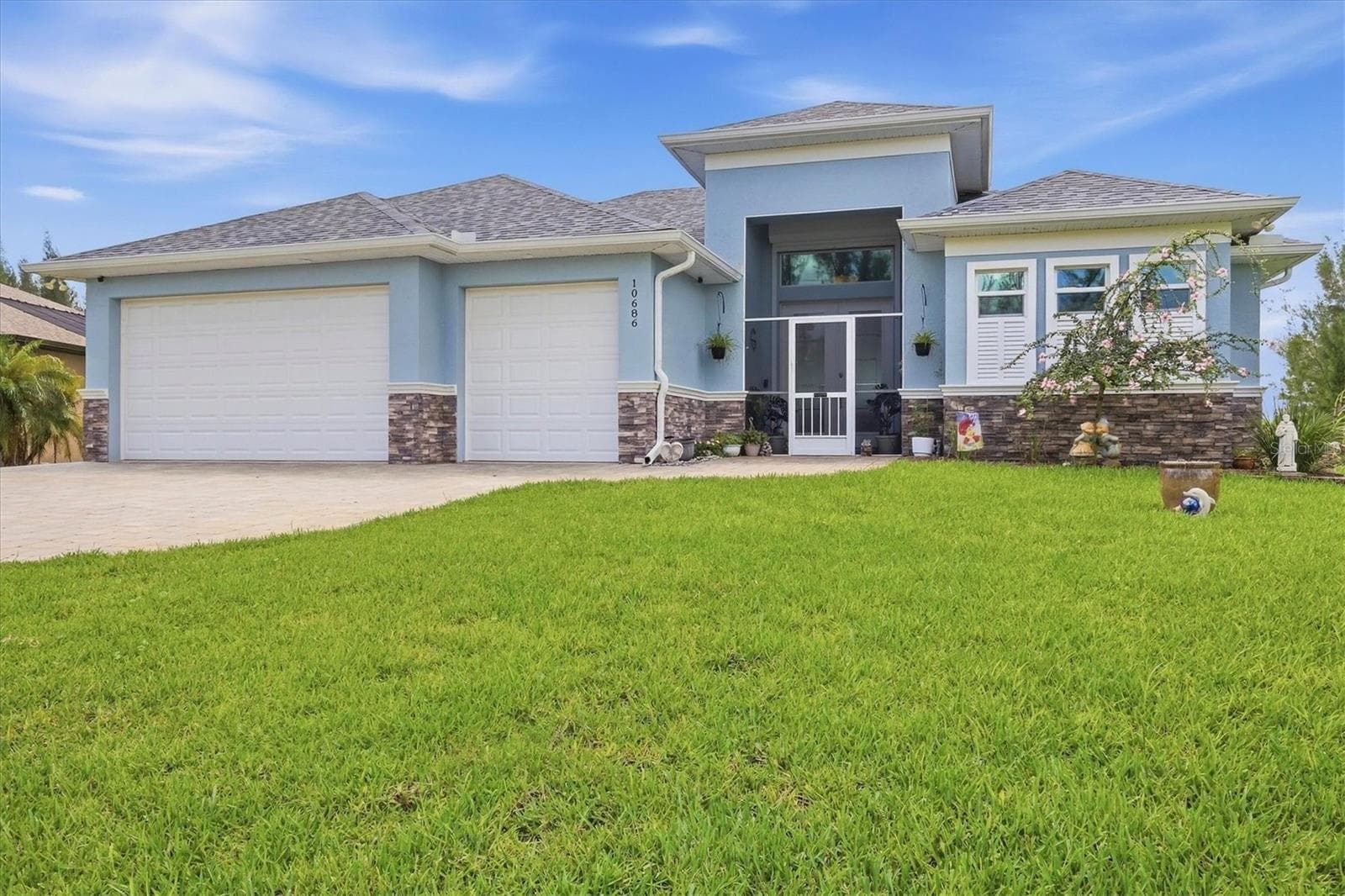 10686 KEARSARGE CIR