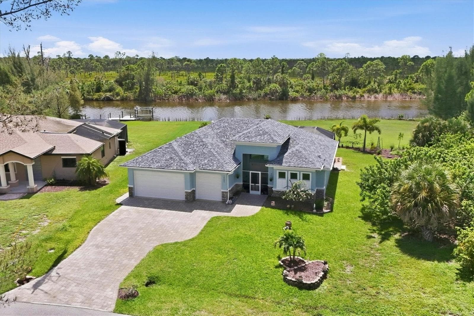 Single Family Residence at 10686 KEARSARGE CIR, PORT CHARLOTTE, photo 4 of 72