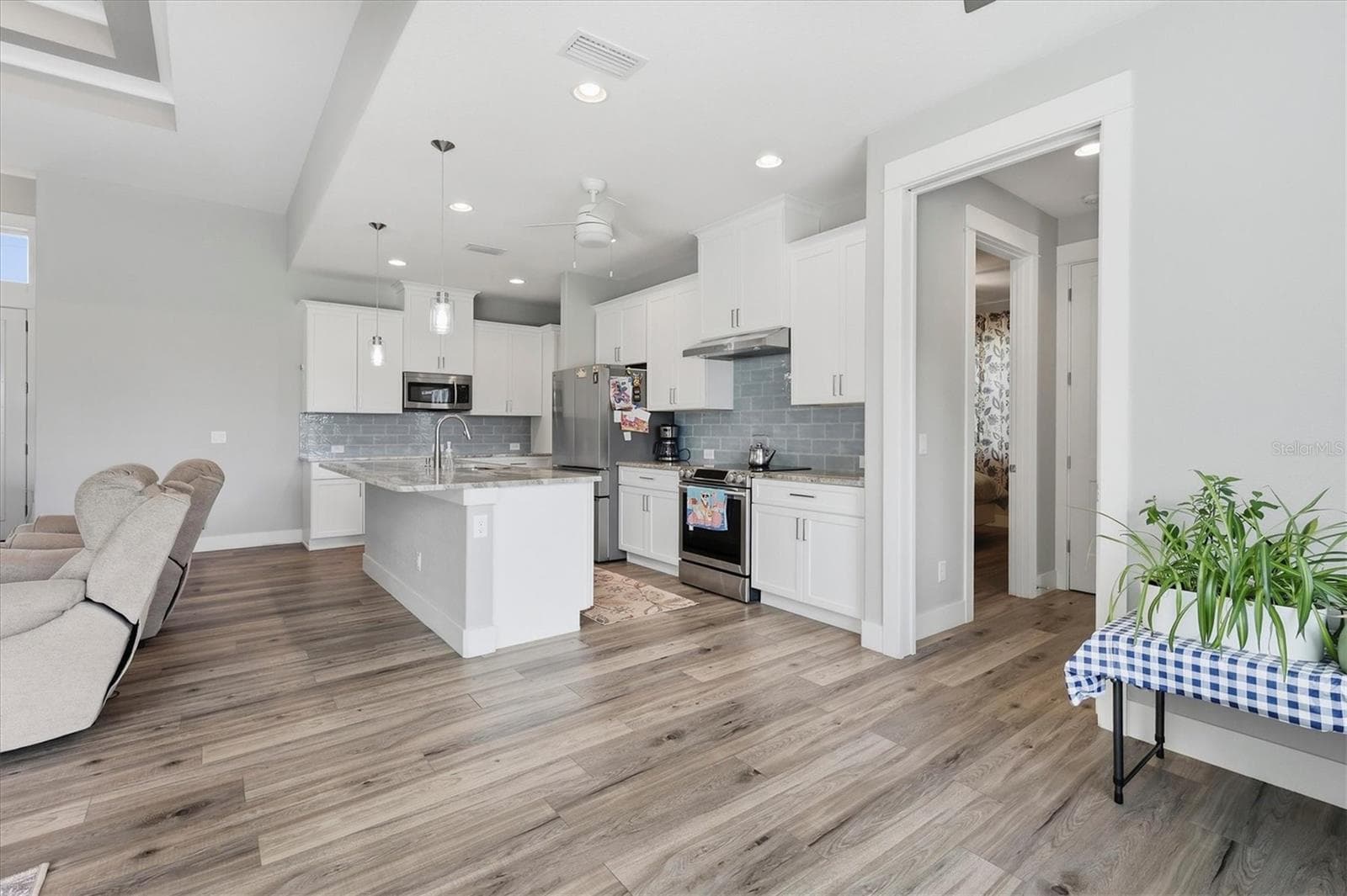 Single Family Residence at 10686 KEARSARGE CIR, PORT CHARLOTTE, photo 16 of 72