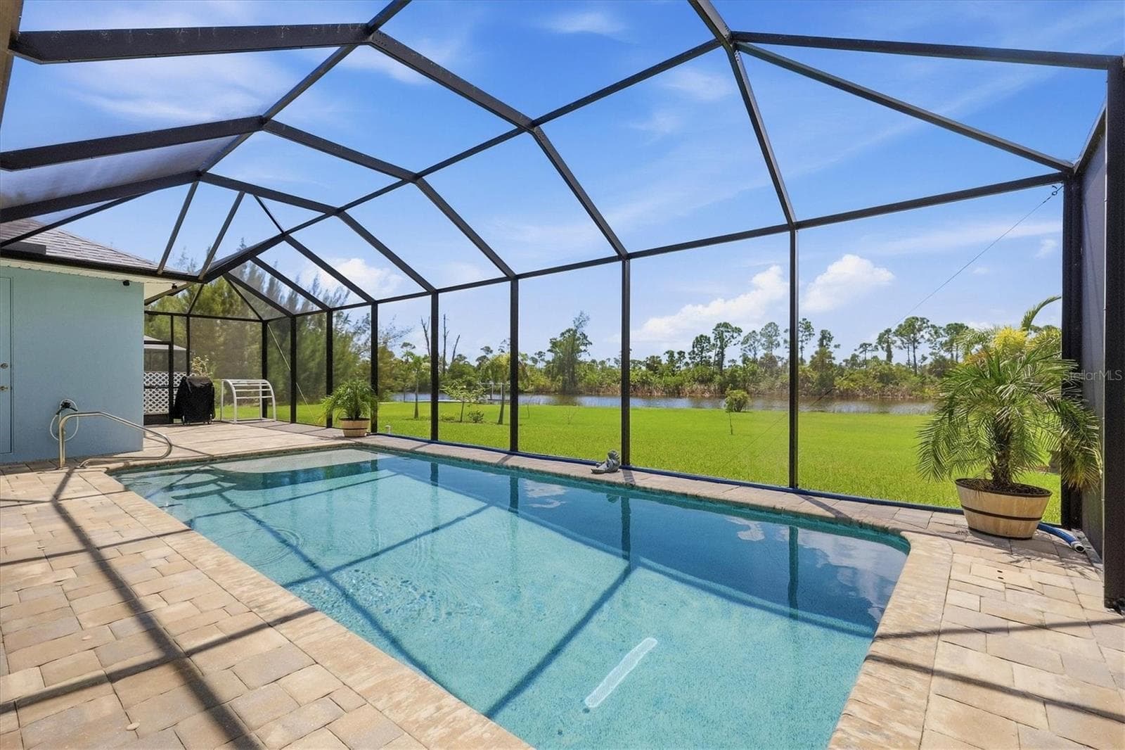 Single Family Residence at 10686 KEARSARGE CIR, PORT CHARLOTTE, photo 45 of 72