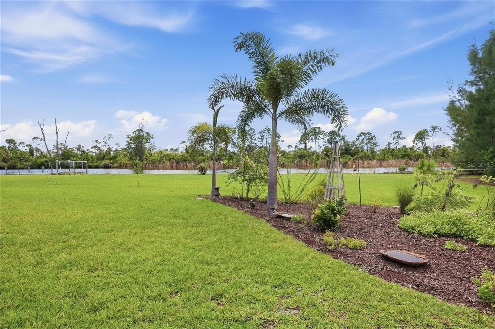 Single Family Residence at 10686 KEARSARGE CIR, PORT CHARLOTTE, photo 48 of 72