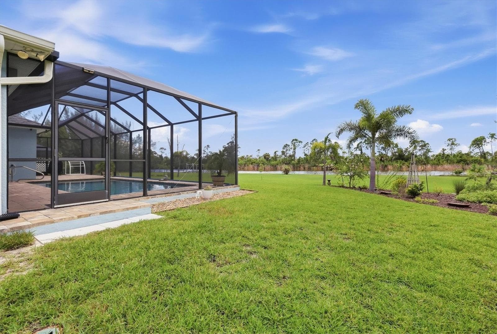 Single Family Residence at 10686 KEARSARGE CIR, PORT CHARLOTTE, photo 49 of 72