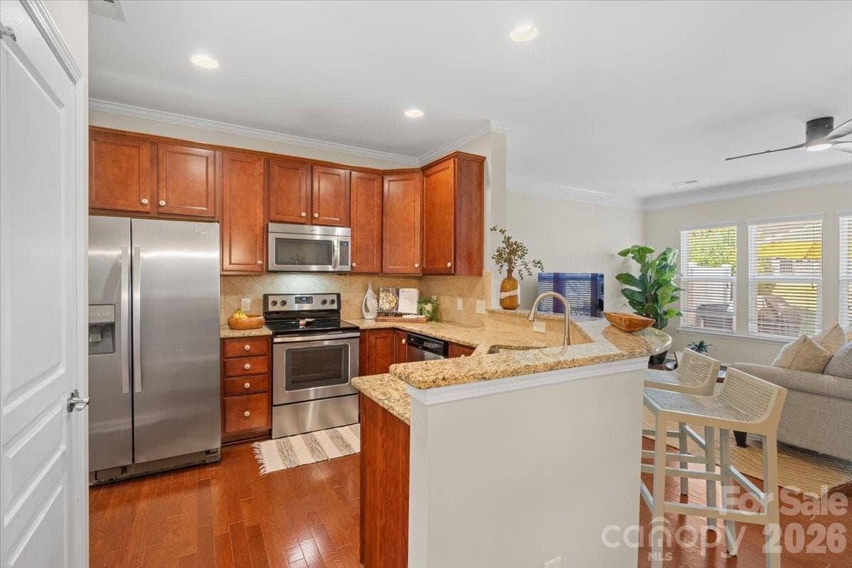 Kitchen - 6437 Silver Star Lane, Charlotte