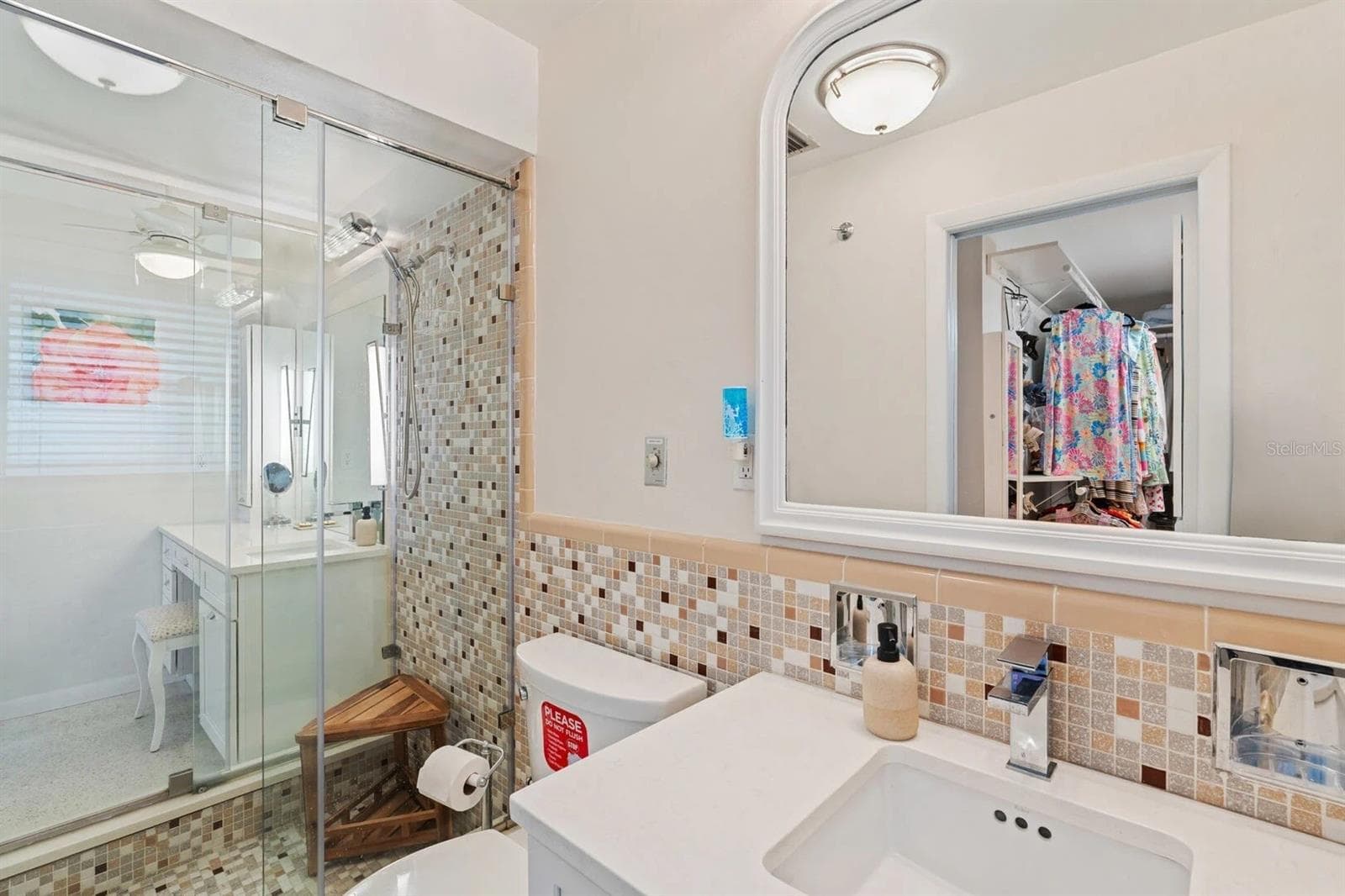 Primary Bathroom w/split vanities - RH - 1829 CORNWALLIS PKWY, CAPE CORAL