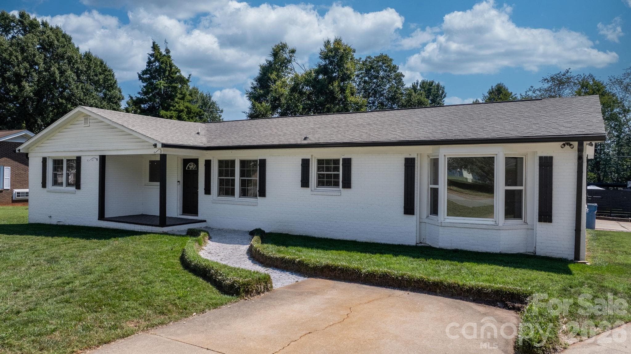 5795 Valley Field Road