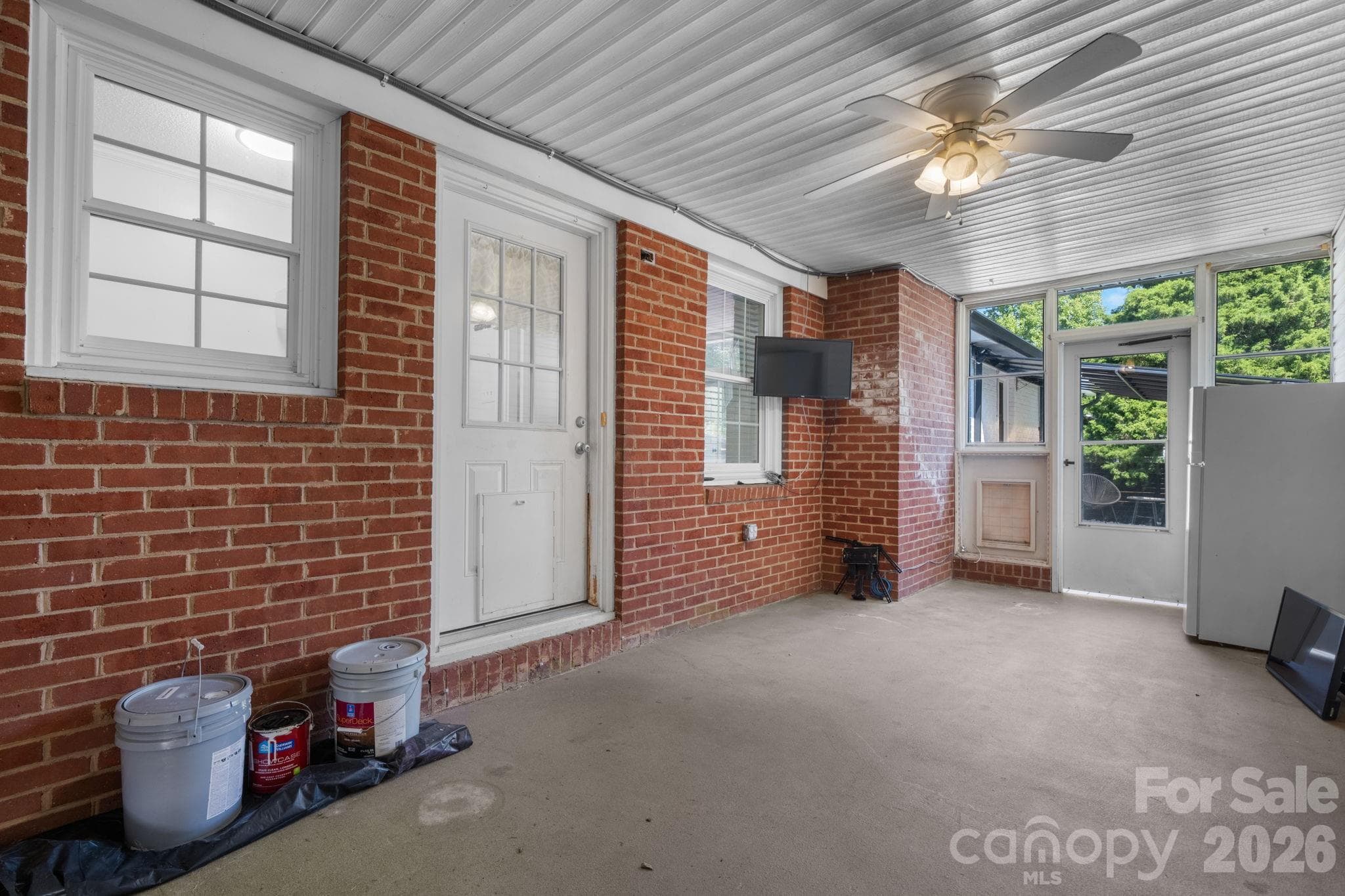 Single Family Residence at 5795 Valley Field Road, Hickory, photo 23 of 48
