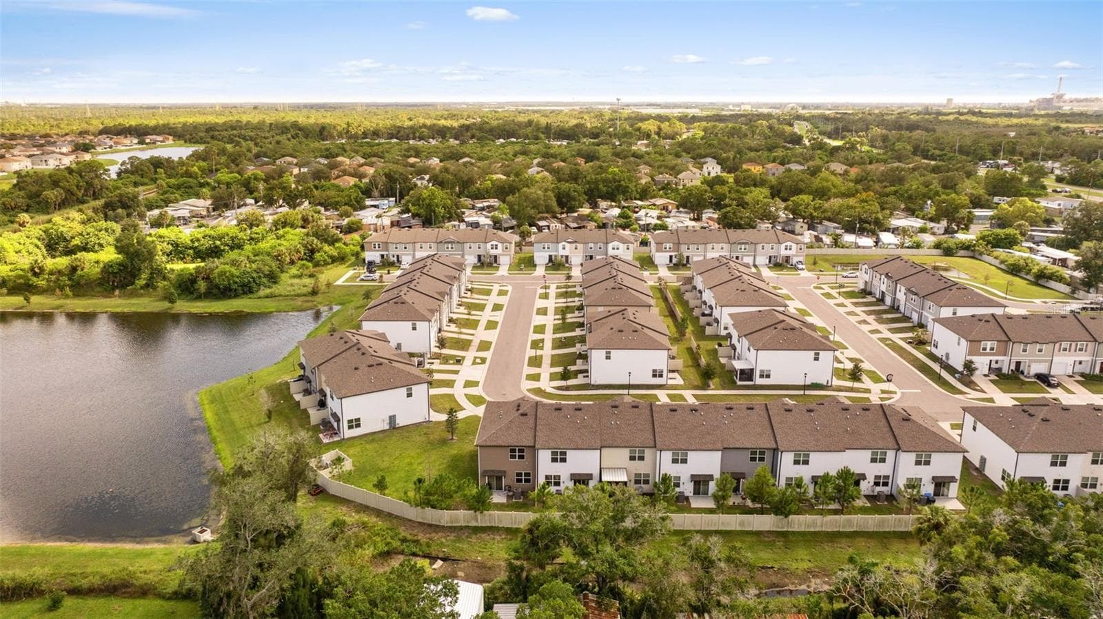 Townhouse at 6264 BUCKET CT, GIBSONTON, photo 32 of 43