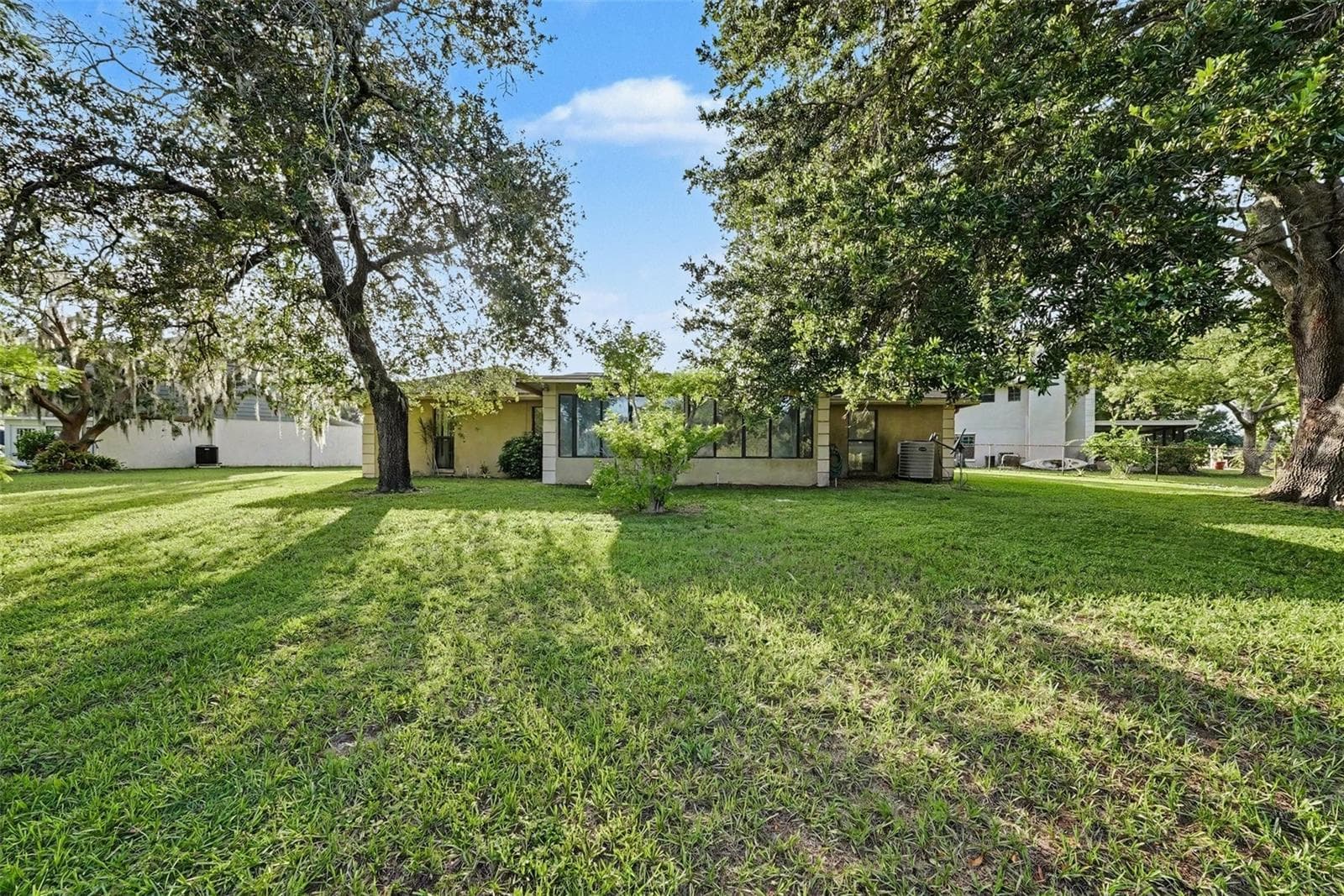 Single Family Residence at 602 SPECK CT, TAMPA, photo 16 of 16