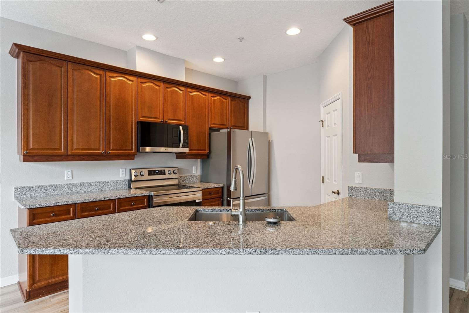 Townhouse at 512 PINEBRANCH CIR, WINTER SPRINGS, photo 18 of 45