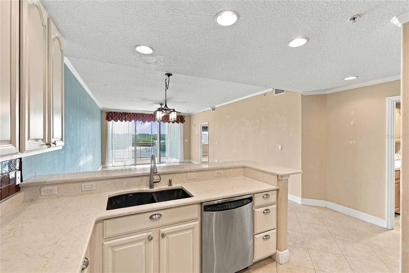 Condominium at 7070 KEY HAVEN RD #402, SEMINOLE, photo 14 of 53