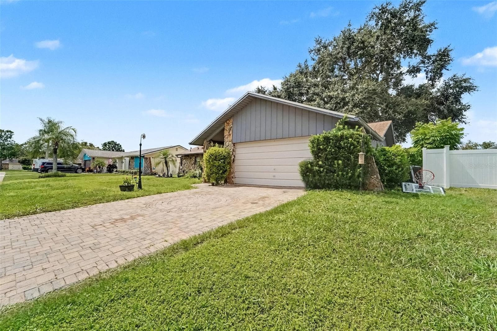 Single Family Residence at 7606 WILLOW BROOK CT, HUDSON, photo 2 of 28