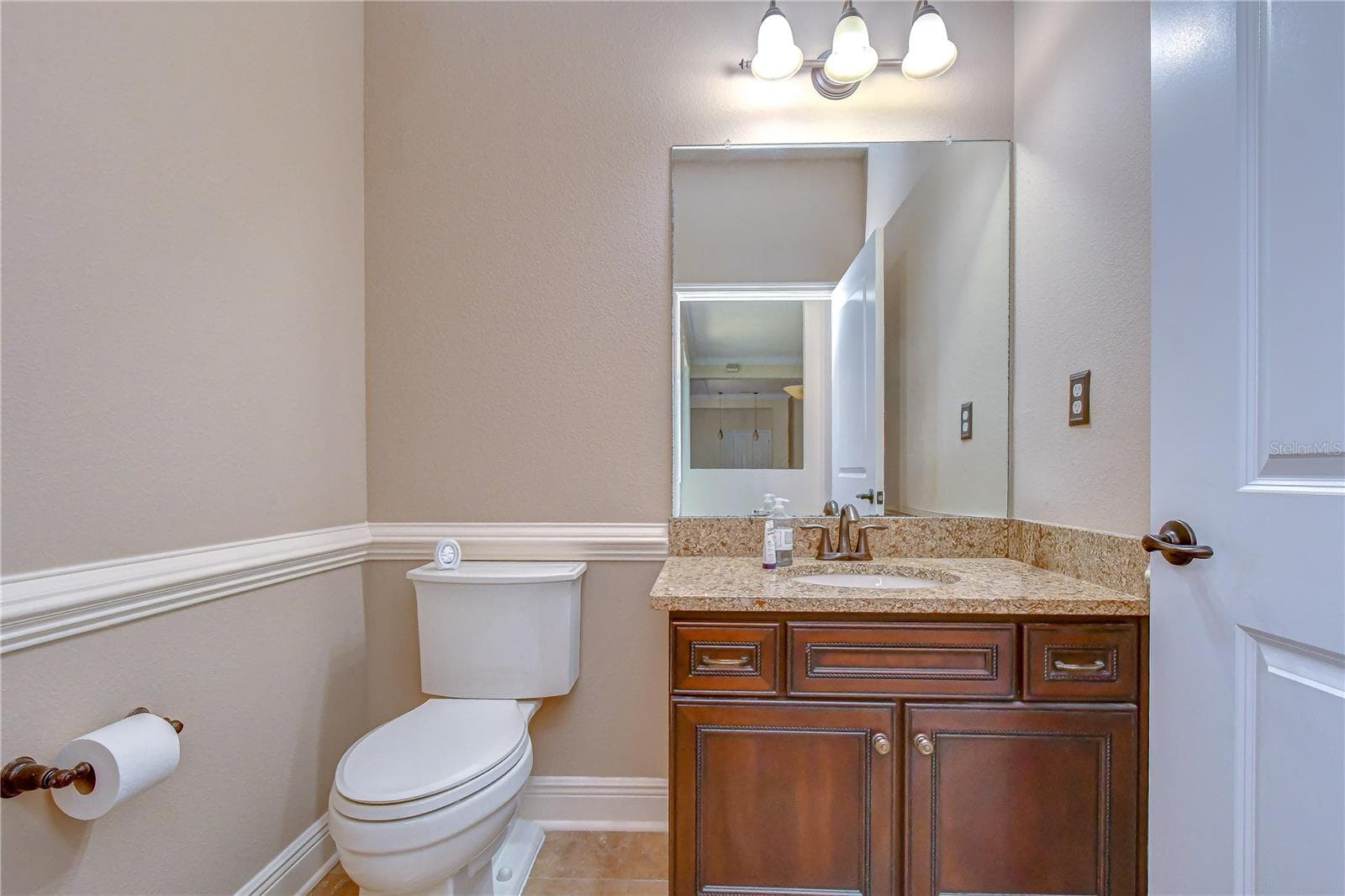 Villa at 6806 MUNCASTER CT, TAMPA, photo 22 of 78