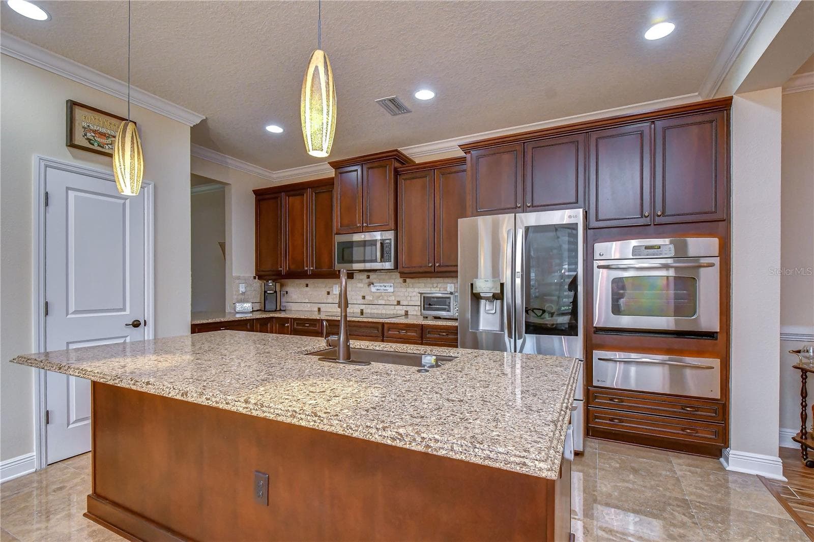 Villa at 6806 MUNCASTER CT, TAMPA, photo 40 of 78