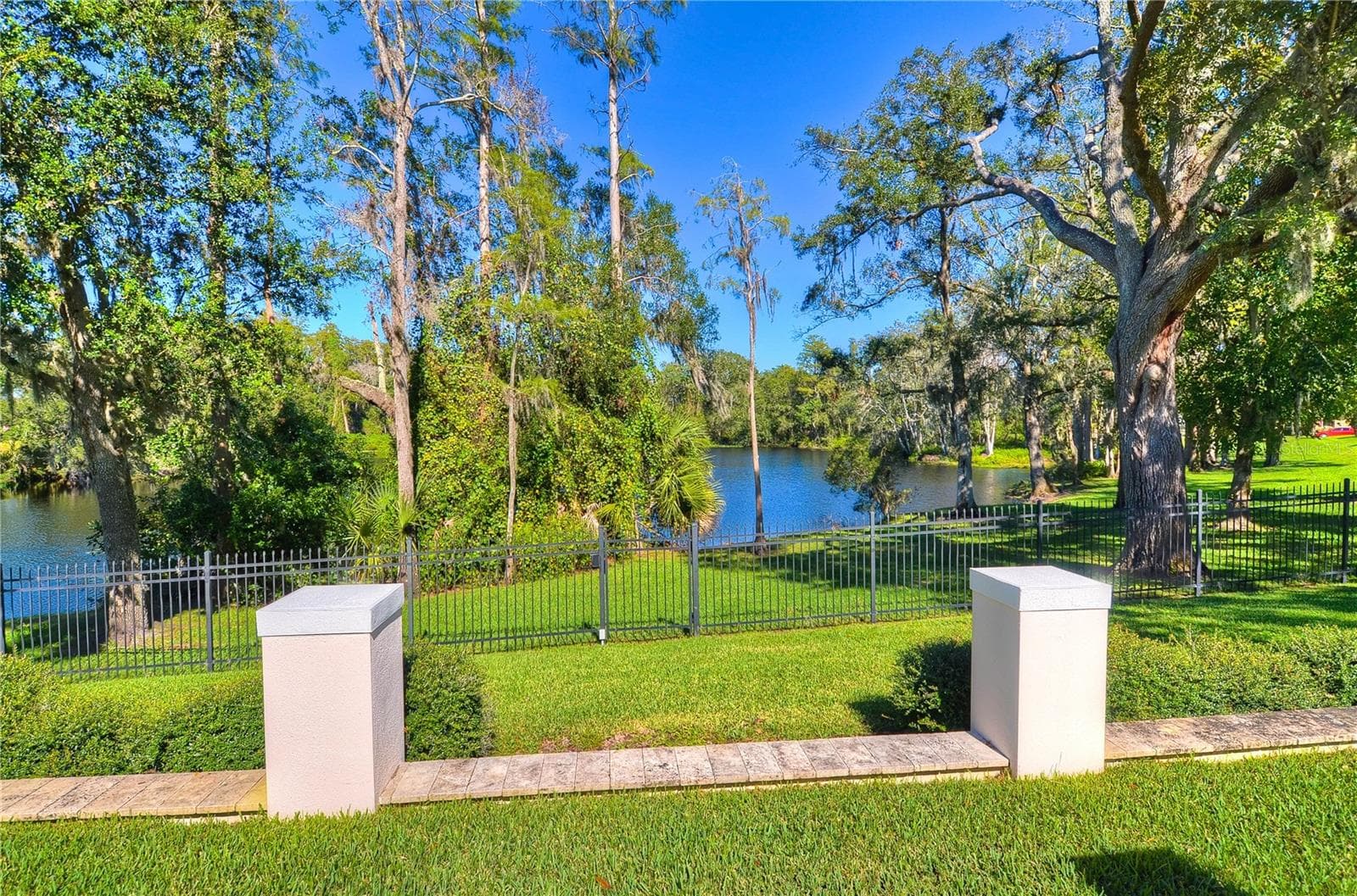 Villa at 6806 MUNCASTER CT, TAMPA, photo 71 of 78