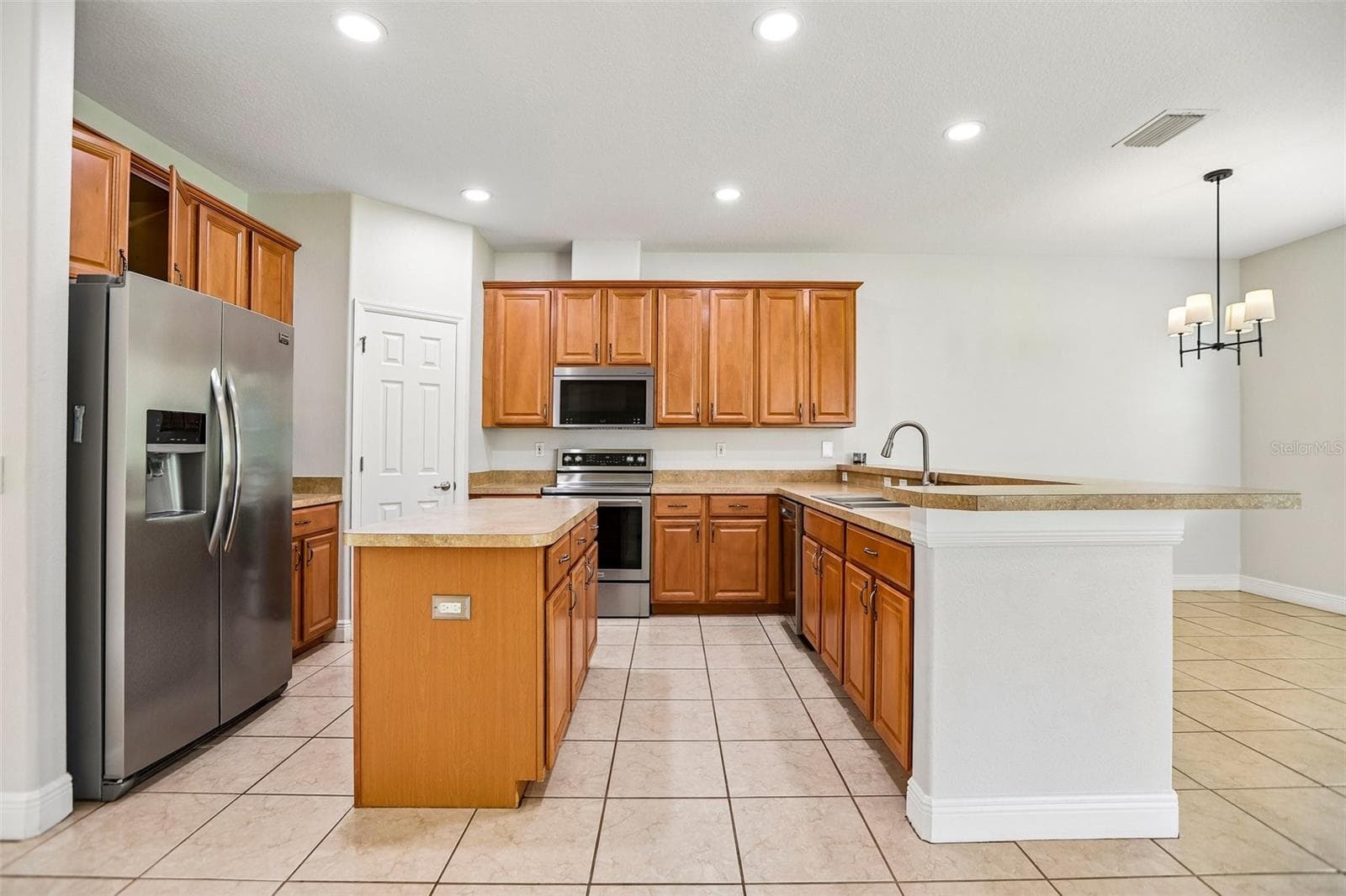 Single Family Residence at 5903 CAPE LOOP, LAND O LAKES, photo 17 of 57