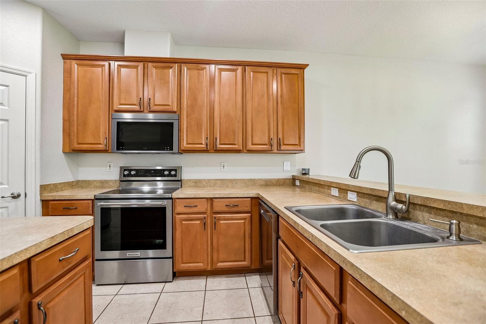 Single Family Residence at 5903 CAPE LOOP, LAND O LAKES, photo 12 of 57