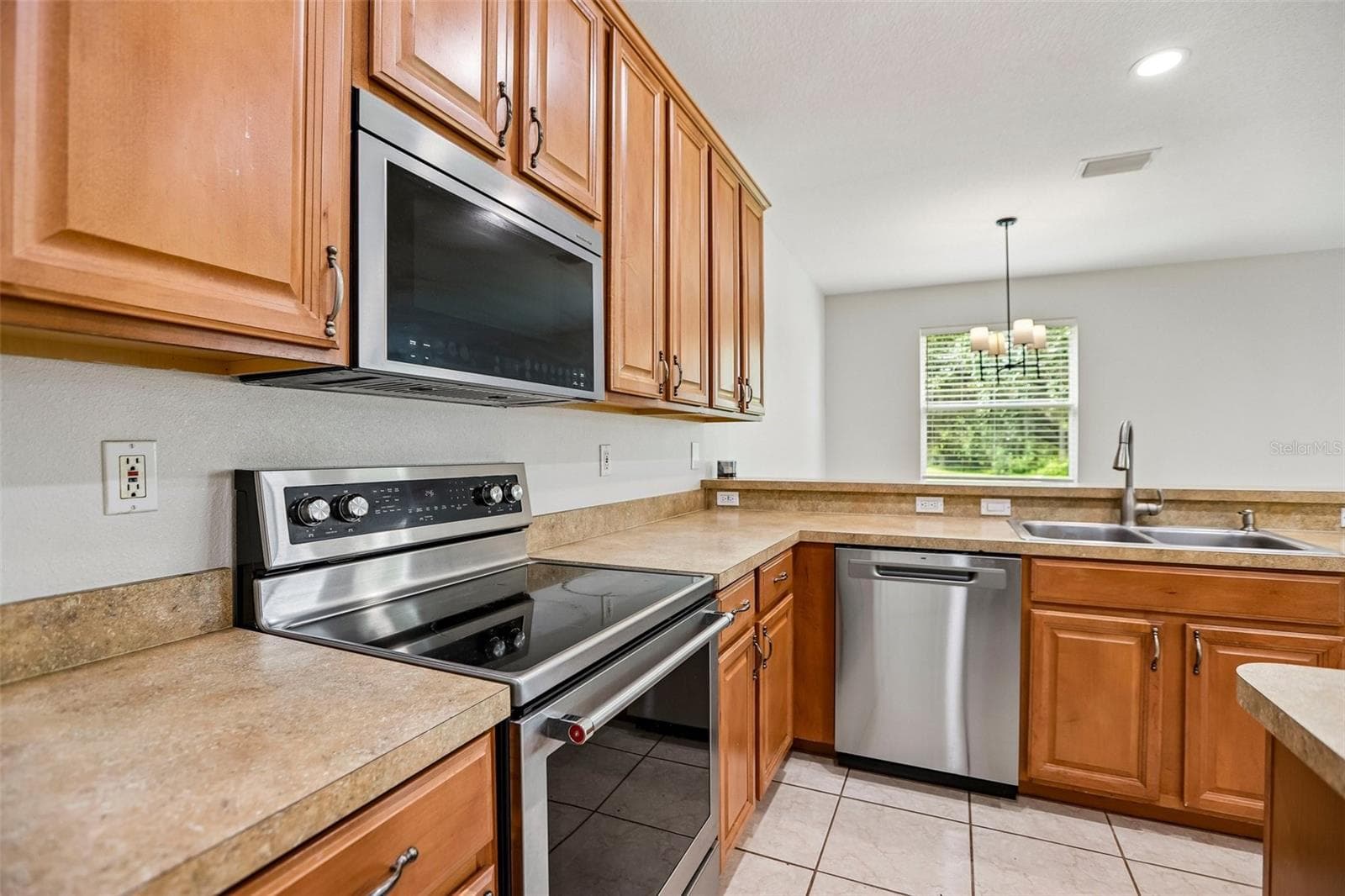 Single Family Residence at 5903 CAPE LOOP, LAND O LAKES, photo 13 of 57