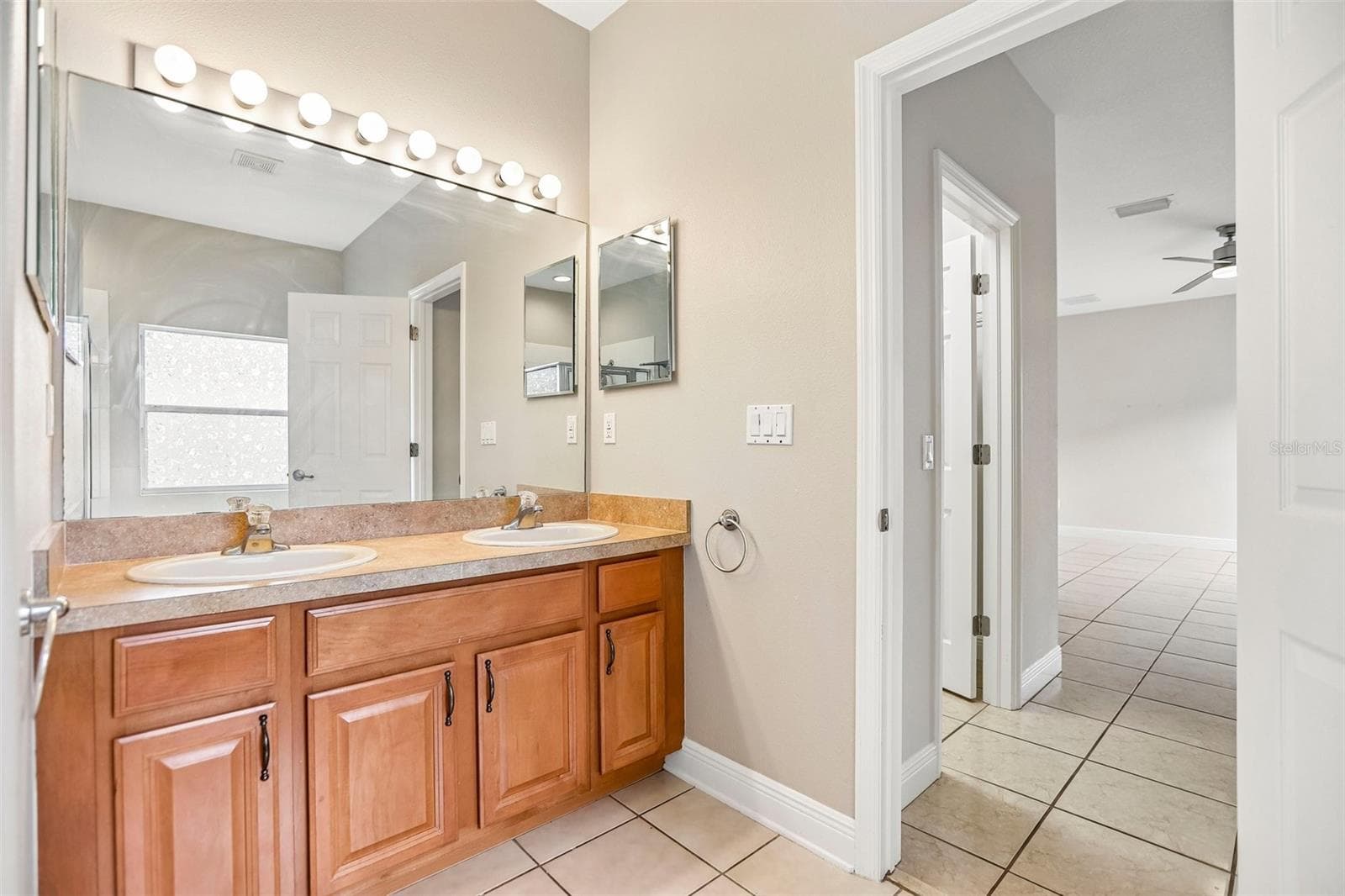 Single Family Residence at 5903 CAPE LOOP, LAND O LAKES, photo 25 of 57