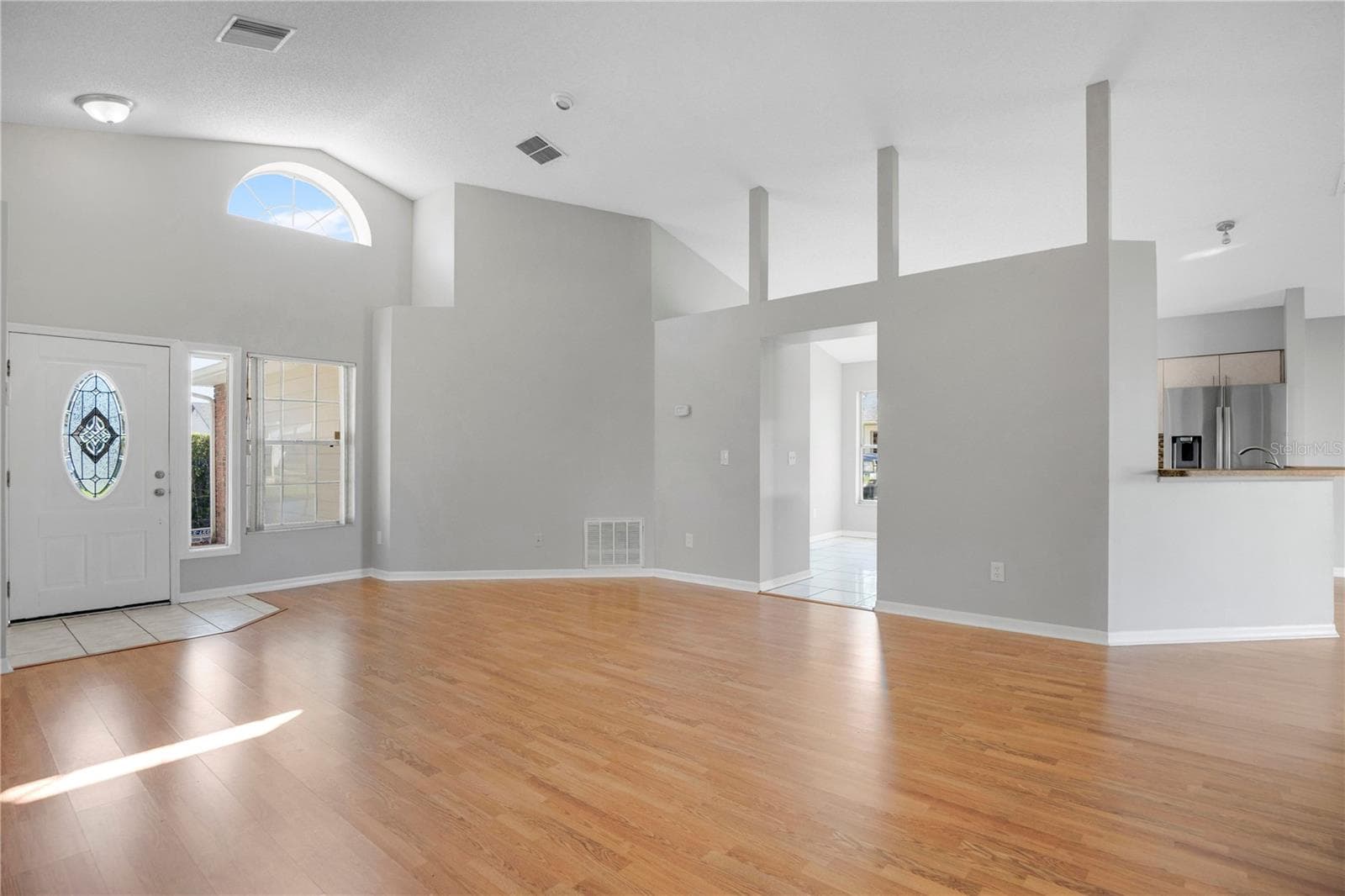 Single Family Residence at 233 S ABERDEEN CIR, SANFORD, photo 6 of 26