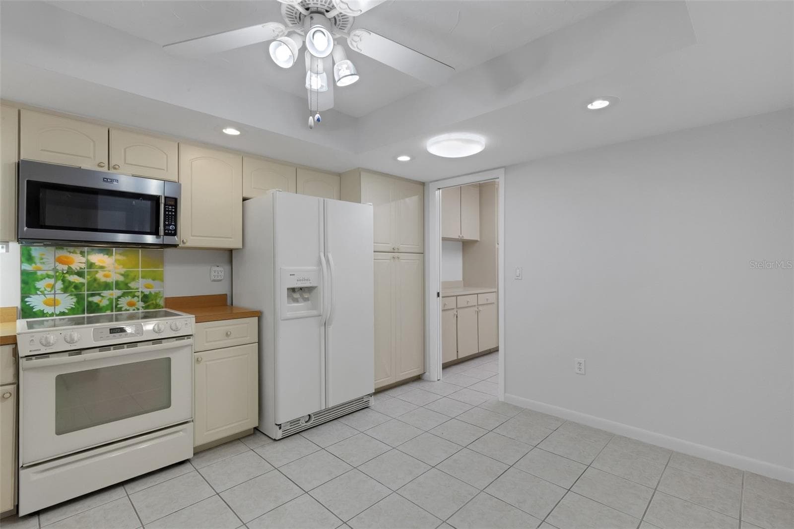 Kitchen - Room for Dinette Set - 4465 ATWOOD CAY CIR #12, SARASOTA