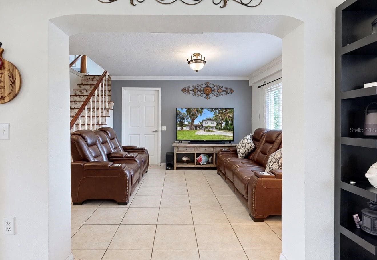 Single Family Residence at 11004 RIVERVIEW DR, RIVERVIEW, photo 36 of 73