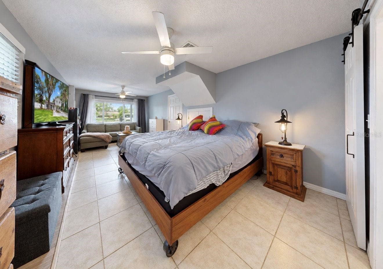 Owners suite -downstairs - 11004 RIVERVIEW DR, RIVERVIEW