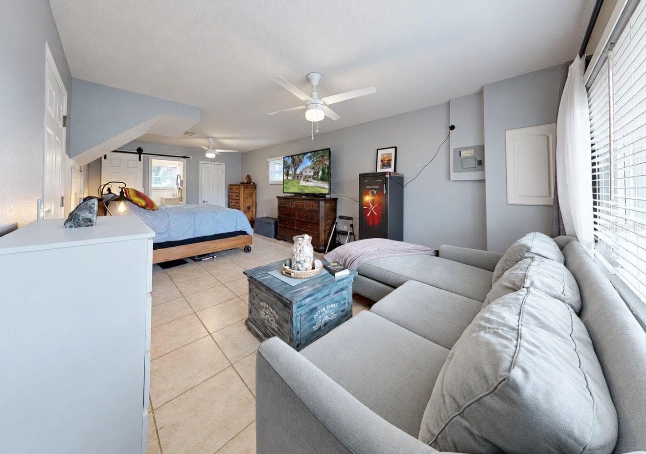 Owners suite -downstairs - 11004 RIVERVIEW DR, RIVERVIEW
